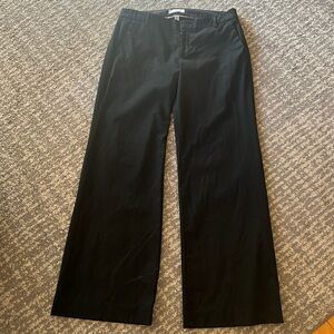 Gap women’s wide leg trouser in size 12 long.